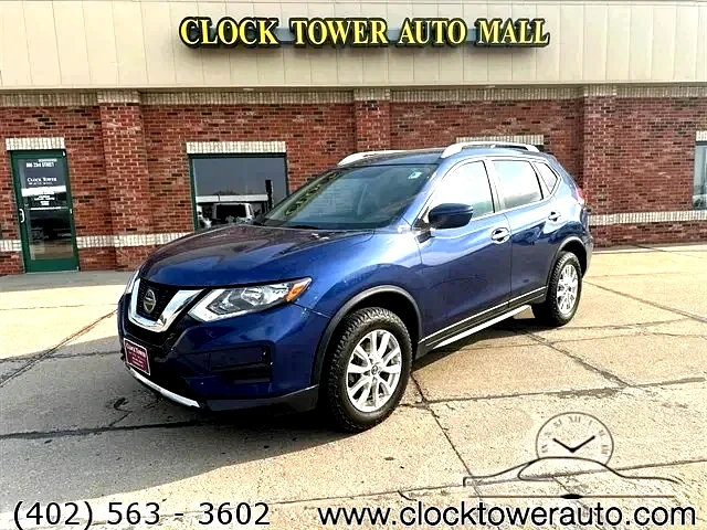2018 Nissan Rogue  Rogue in front of Clock Tower Mall Used car business